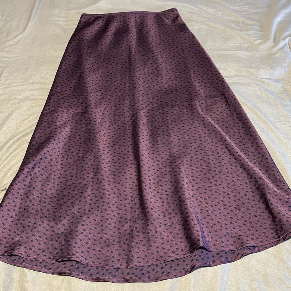 Silky midi skirt